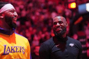 Slater：勇士引进老詹的复杂性小于浓眉 球队或许未来数日将寻求其他方案