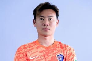 33岁后卫李松益与云南玉昆终止合约，以自由球员身份加入上海申花